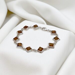 Bransoletka srebrna 925 z kwadratowymi kawałkami koniakowego bursztynu